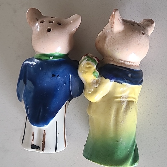 Vintage pig salt/pepper shakers - Picture 5 of 5